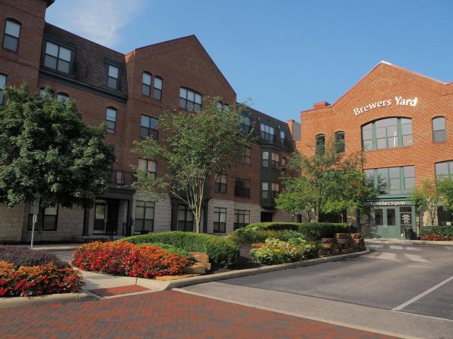 2 BR, 2 BA Apartment 100 Frankfort Square Unit 235, Columbus, OH 43206