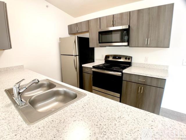 2 BR, 2 BA Apartment 100 Gethings Circle, Unit 501 #8, Battle Creek, MI 49015