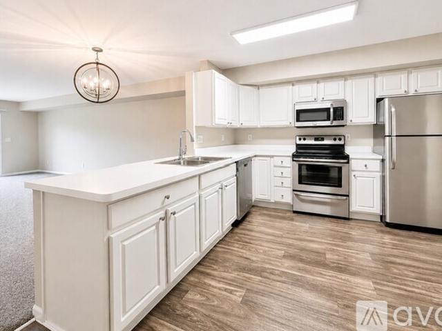 2 BR, 2 BA Apartment 100 Gethings Circle, Unit 302, Battle Creek, MI 49015