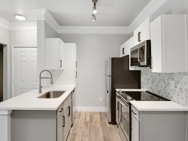 2 BR, 2 BA Apartment 100 Saluda Court Unit 613, Chapel Hill, NC 27514