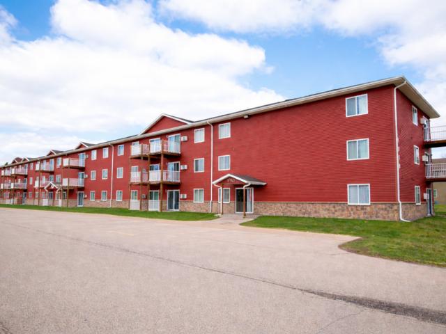 2 BR, 2 BA Apartment 1010 Berry Ave, Tomah, WI 54660