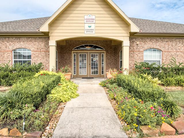 2 BR, 2 BA Apartment 1010 Hwy 87 South Unit 1433, Orange, TX 77630
