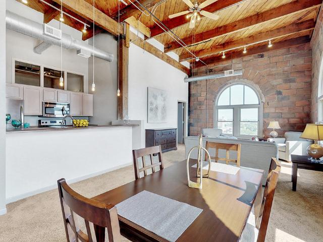 2 BR, 2 BA Apartment 1011 Jones Street Unit 811, Omaha, NE 68102
