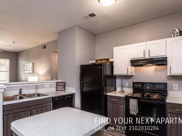 2 BR, 2 BA Apartment 10133 TX 16 Apt 7105, San Antonio, TX 78224