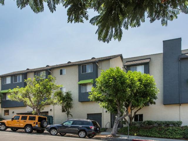 2 BR, 2 BA Apartment 1015 19th St Unit 510, San Diego, CA 92102