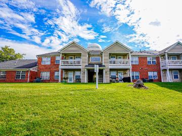 2 BR, 2 BA Apartment 101 Shamrock Cir Unit 749, Pendleton, IN 46064