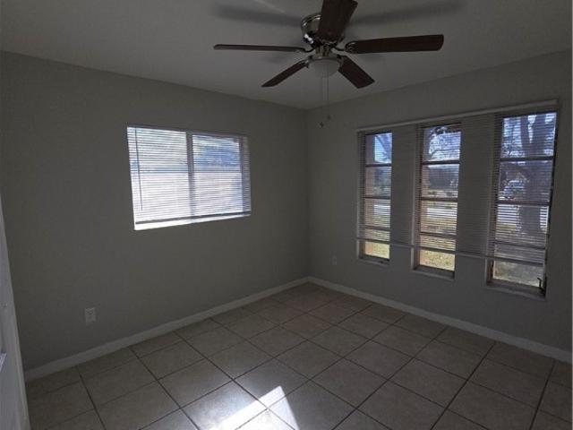 2 BR, 2 BA Apartment 101 Southeast 23rd Place, Cape Coral, FL 33990