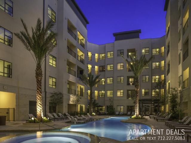 2 BR, 2 BA Apartment 10206 Six Pines DrÂ, The Woodlands, TX 77380