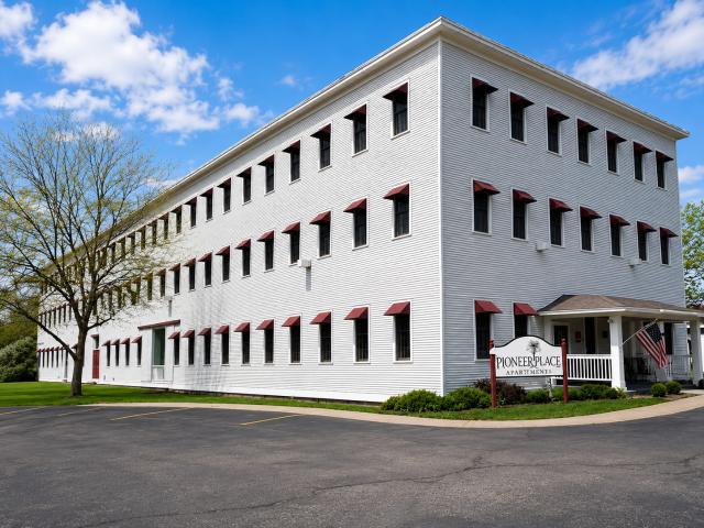 2 BR, 2 BA Apartment 1020 1st St, Stevens Point, WI 54481