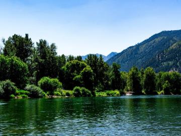 2 BR, 2 BA Apartment 1021 Walla Walla Avenue Unit D 301, Wenatchee, WA 98801