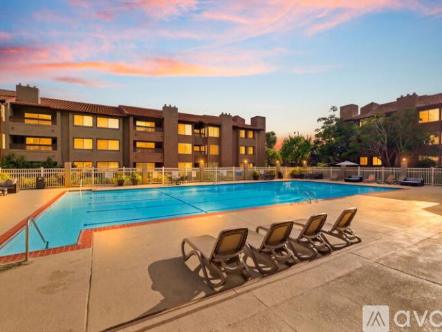 2 BR, 2 BA Apartment 10250 Caminito Cuervo, Unit 148, San Diego, CA 92108