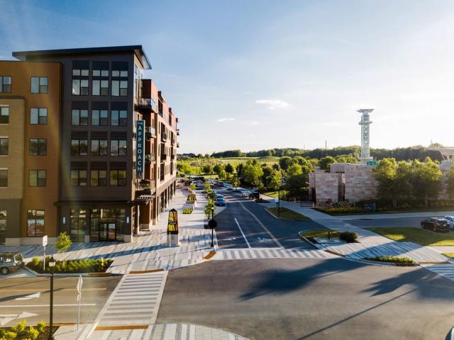 2 BR, 2 BA Apartment 10250 Gateway Pl Unit 1 201, Cincinnati, OH 45242