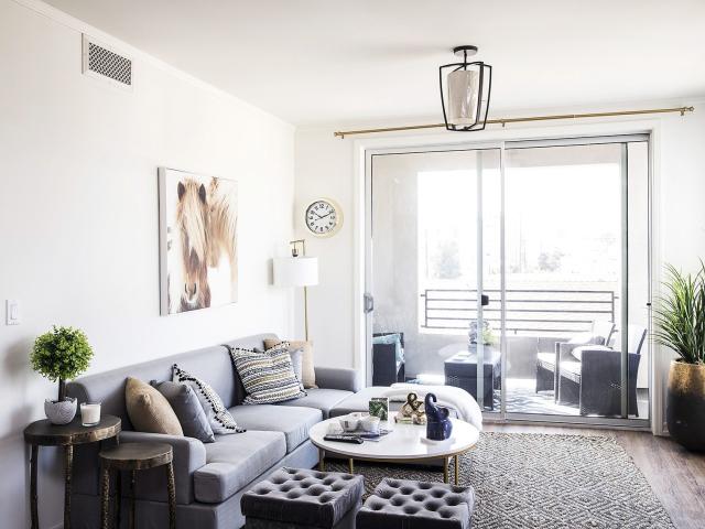 2 BR, 2 BA Apartment 10300 Venice Boulevard Unit R501, Culver City, CA 90232