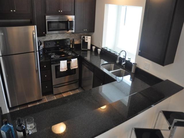 2 BR, 2 BA Apartment 10310 Devonshire Rd, Bloomington, MN 55431