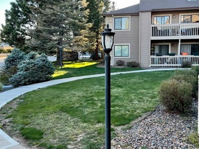 2 BR, 2 BA Apartment 10313 East Peakview Avenue, Unit H104, Englewood, CO 80111