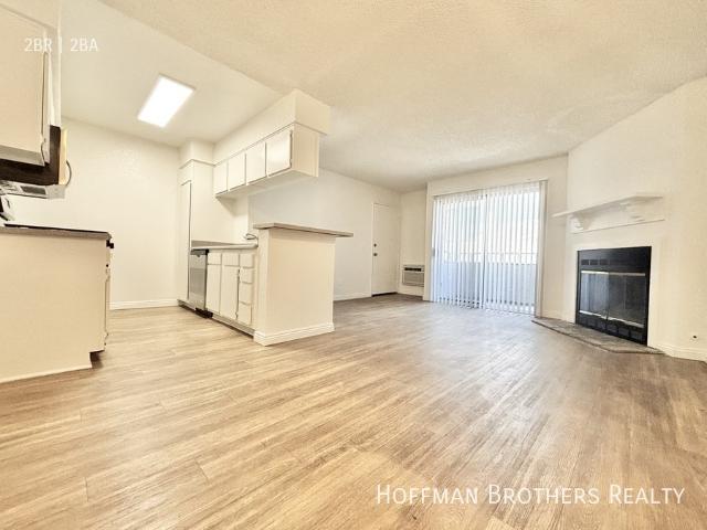 2 BR, 2 BA Apartment 10346 Commerce Ave, Tujunga, CA 91042
