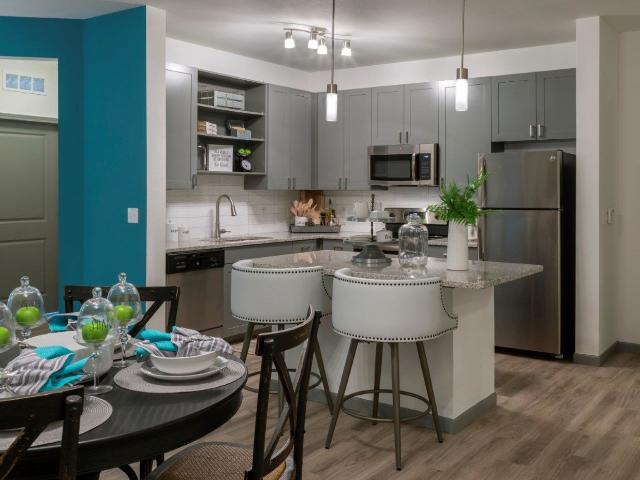 2 BR, 2 BA Apartment 10405 Addison Way Unit 8108, Seminole, FL 33772