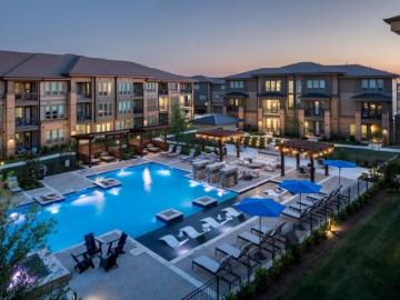 2 BR, 2 BA Apartment 10401 North Riverside Drive Unit 8310, Fort Worth, TX 76177