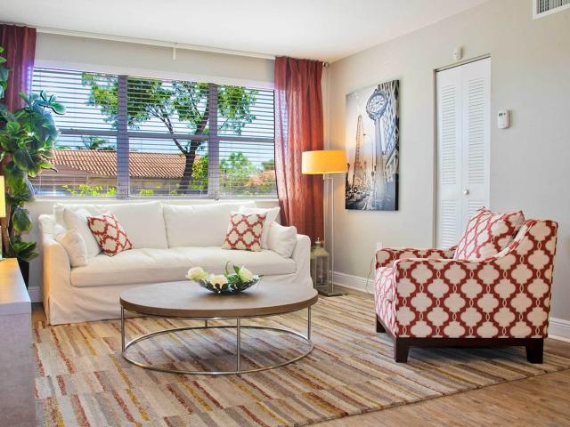 2 BR, 2 BA Apartment 10495 Southwest 14th Terrace Unit 112, Miami, FL 33174