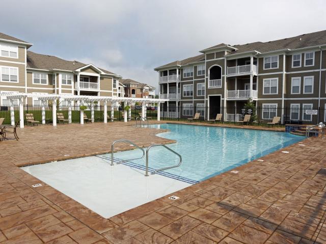2 BR, 2 BA Apartment 10501 Day Lily Drive Unit 1228, Fort Wayne, IN 46825