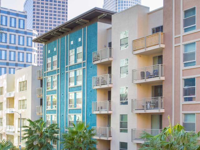 2 BR, 2 BA Apartment 1050 Wilshire Boulevard Unit 202, Los Angeles, CA 90017