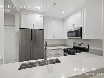 2 BR, 2 BA Apartment 1053 Figueroa Terrace, Los Angeles, CA 90012
