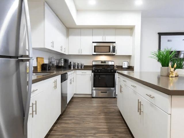 2 BR, 2 BA Apartment 1056 E Philadelphia St Unit D029, Ontario, CA 91761