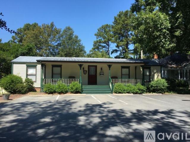 2 BR, 2 BA Apartment 105 Whitehead Ave, Unit Carriage House, Wilson, NC 27893