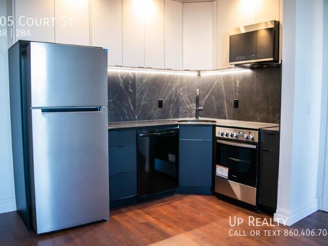 2 BR, 2 BA Apartment 105 Court St, New Haven, CT 06511