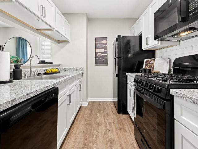 2 BR, 2 BA Apartment 10707 Industriplex Blvd Unit 251, Baton Rouge, LA 70809