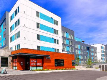 2 BR, 2 BA Apartment 10720 5th Ave NE Unit 446, Seattle, WA 98125