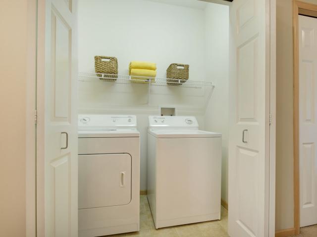2 BR, 2 BA Apartment 10751 Retreat Lane Unit S305, Saint Paul, MN 55129
