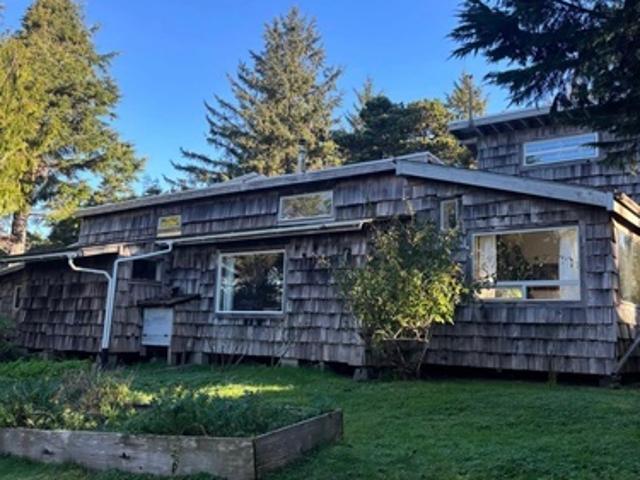 2 BR, 2 BA Apartment 10767 Northwest Line Street, Seal Rock, OR 97376
