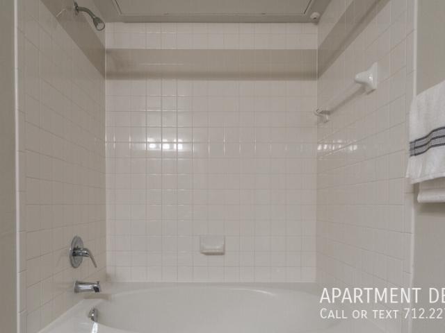 2 BR, 2 BA Apartment 10863 Eagle DrÂ, Mont Belvieu, TX 77523