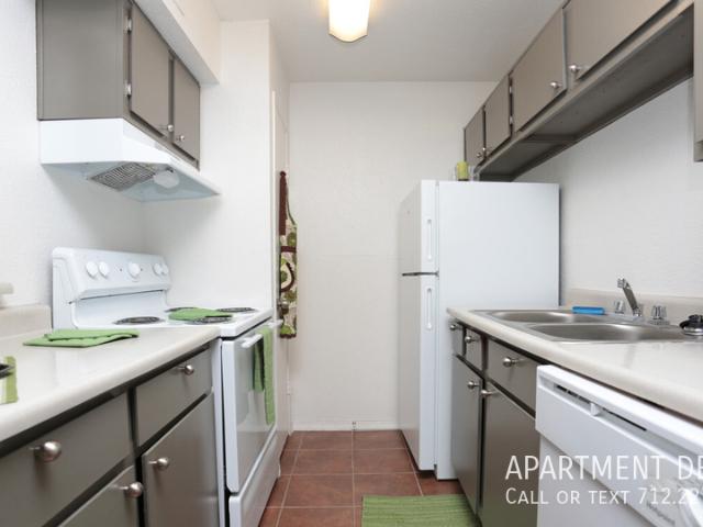 2 BR, 2 BA Apartment 10915 Gulf FwyÂ, Houston, TX 77034