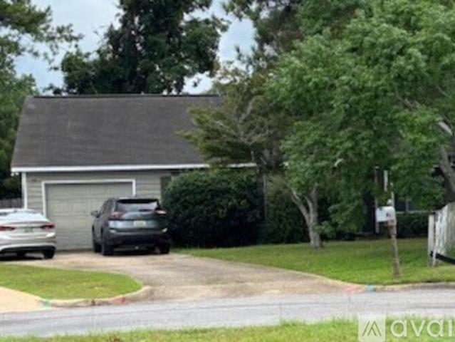 2 BR, 2 BA Apartment 109 W Fontana Cir, Dothan, AL 36305