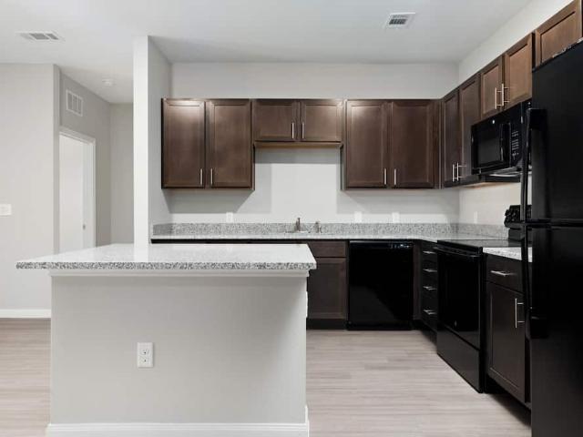 2 BR, 2 BA Apartment 109 Oak Creek Way Unit 2303, New Braunfels, TX 78130
