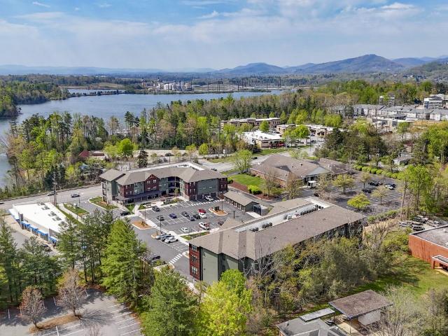 2 BR, 2 BA Apartment 10 Calm Water Dr. Unit A 205, Asheville, NC 28803