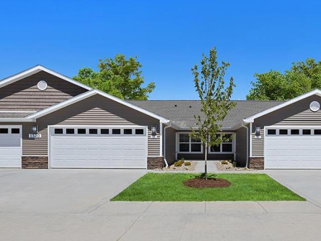 2 BR, 2 BA Apartment 1100 Huckleberry Lane, Unit A Unit 1098B, Kent, OH 44240