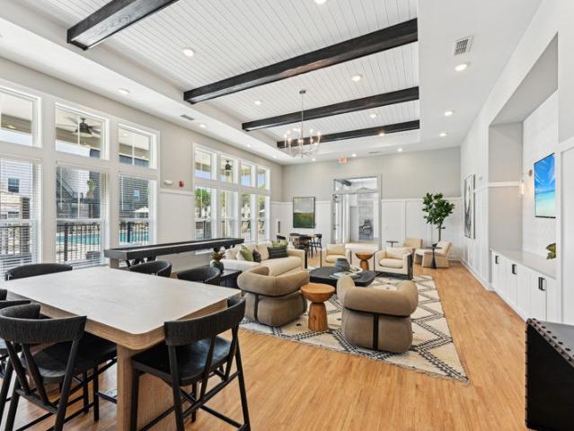 2 BR, 2 BA Apartment 1100 N John Young Parkway Unit 124, Orlando, FL 32808