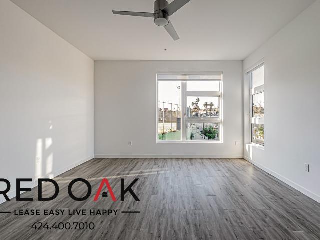 2 BR, 2 BA Apartment 1100 West Temple Street, Los Angeles, CA 90012