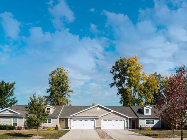 2 BR, 2 BA Apartment 1101 Redwood Boulevard Unit 1037A, Hudson, OH 44236