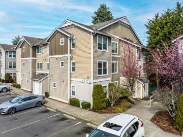 2 BR, 2 BA Apartment 11050 16th Avenue Southwest Unit B302, Seattle, WA 98146