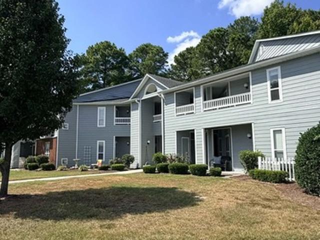 2 BR, 2 BA Apartment 110 Breezewood Dr, Unit H, Greenville, NC 27858