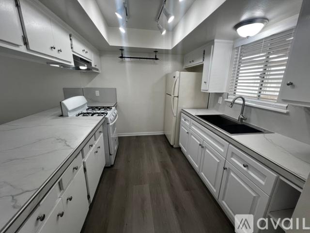 2 BR, 2 BA Apartment 1110 Hingham Ln, Ventura, CA 93001