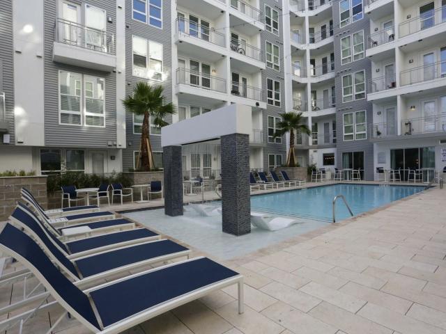 2 BR, 2 BA Apartment 1111 Durham Dr Unit 535, Houston, TX 77007