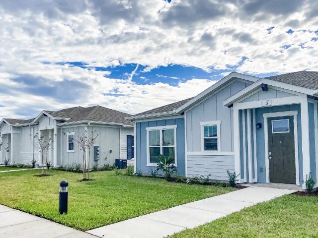 2 BR, 2 BA Apartment 11120 Bennett Drive Unit 107, Bradenton, FL 34211
