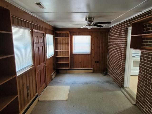 2 BR, 2 BA Apartment 1112 S Benbow Rd, Greensboro, NC 27406