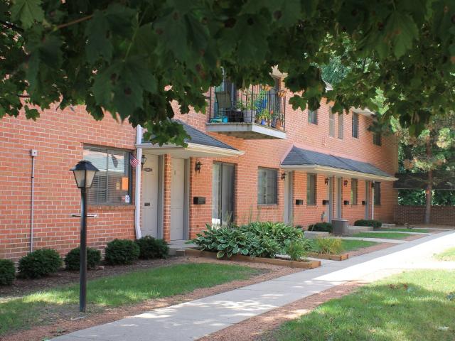 2 BR, 2 BA Apartment 11200 W Cleveland Ave #D7 Unit E 3, Milwaukee, WI 53227