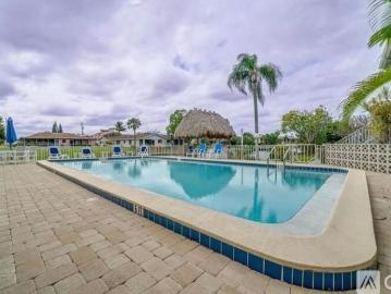 2 BR, 2 BA Apartment 1120 Southeast 46th Street, Unit 2B, Cape Coral, FL 33904